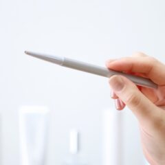 男性も毎朝アイブロウで眉毛を描こう